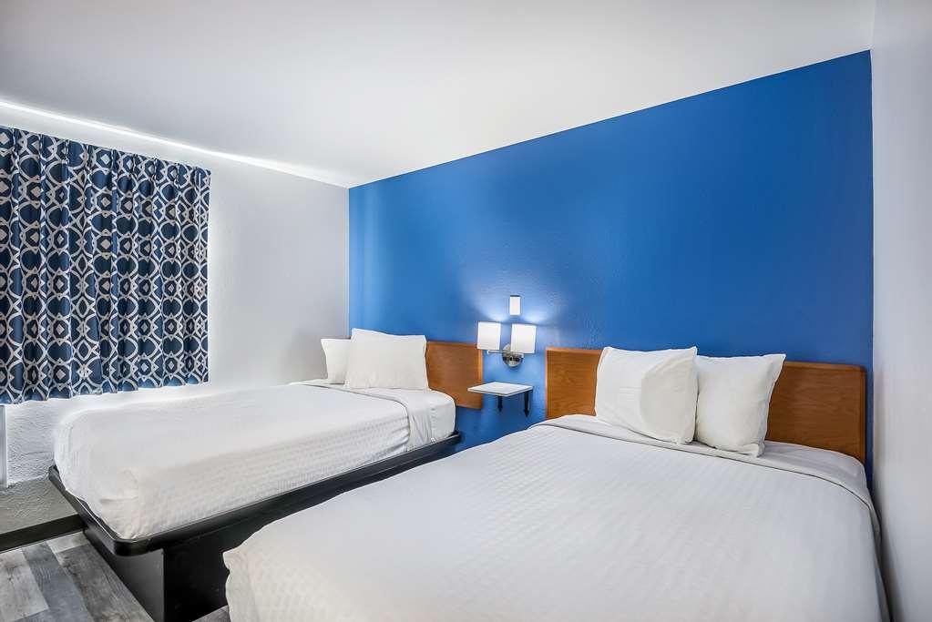 Americas Best Value Inn East Peoria Habitación foto