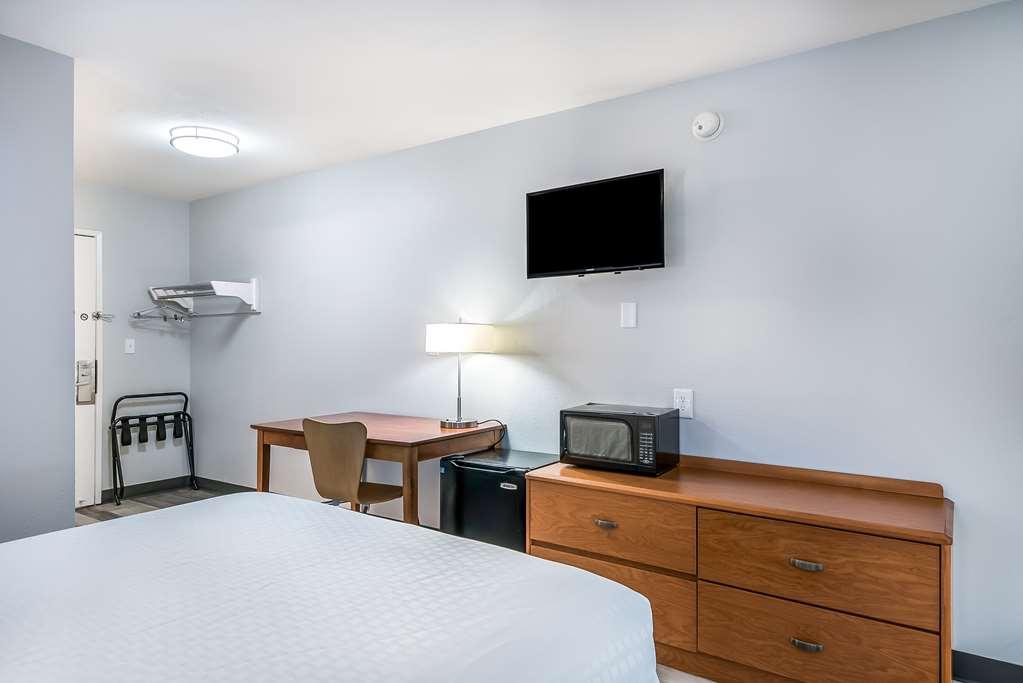 Americas Best Value Inn East Peoria Habitación foto
