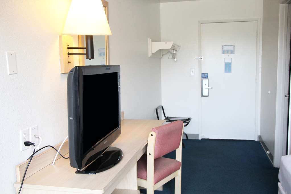 Americas Best Value Inn East Peoria Habitación foto