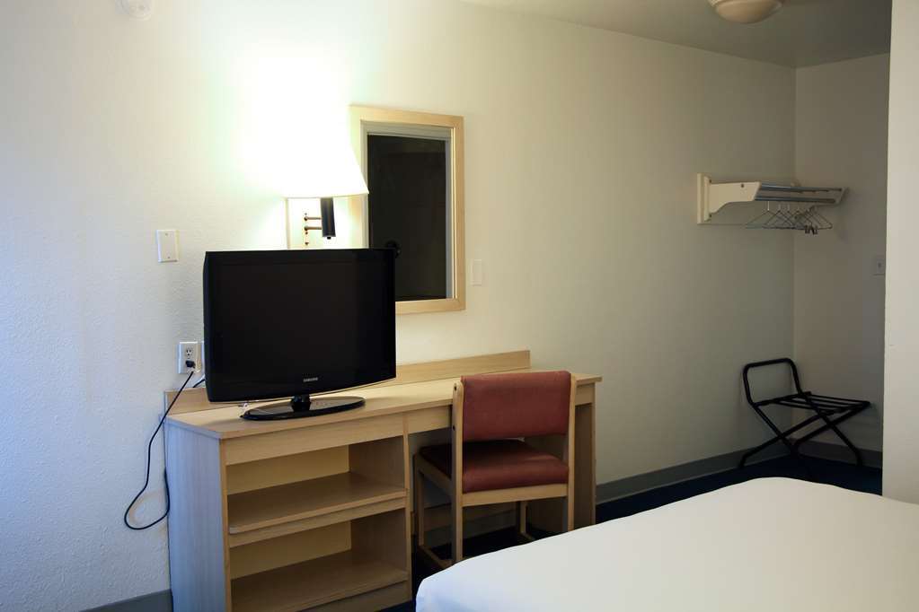 Americas Best Value Inn East Peoria Habitación foto